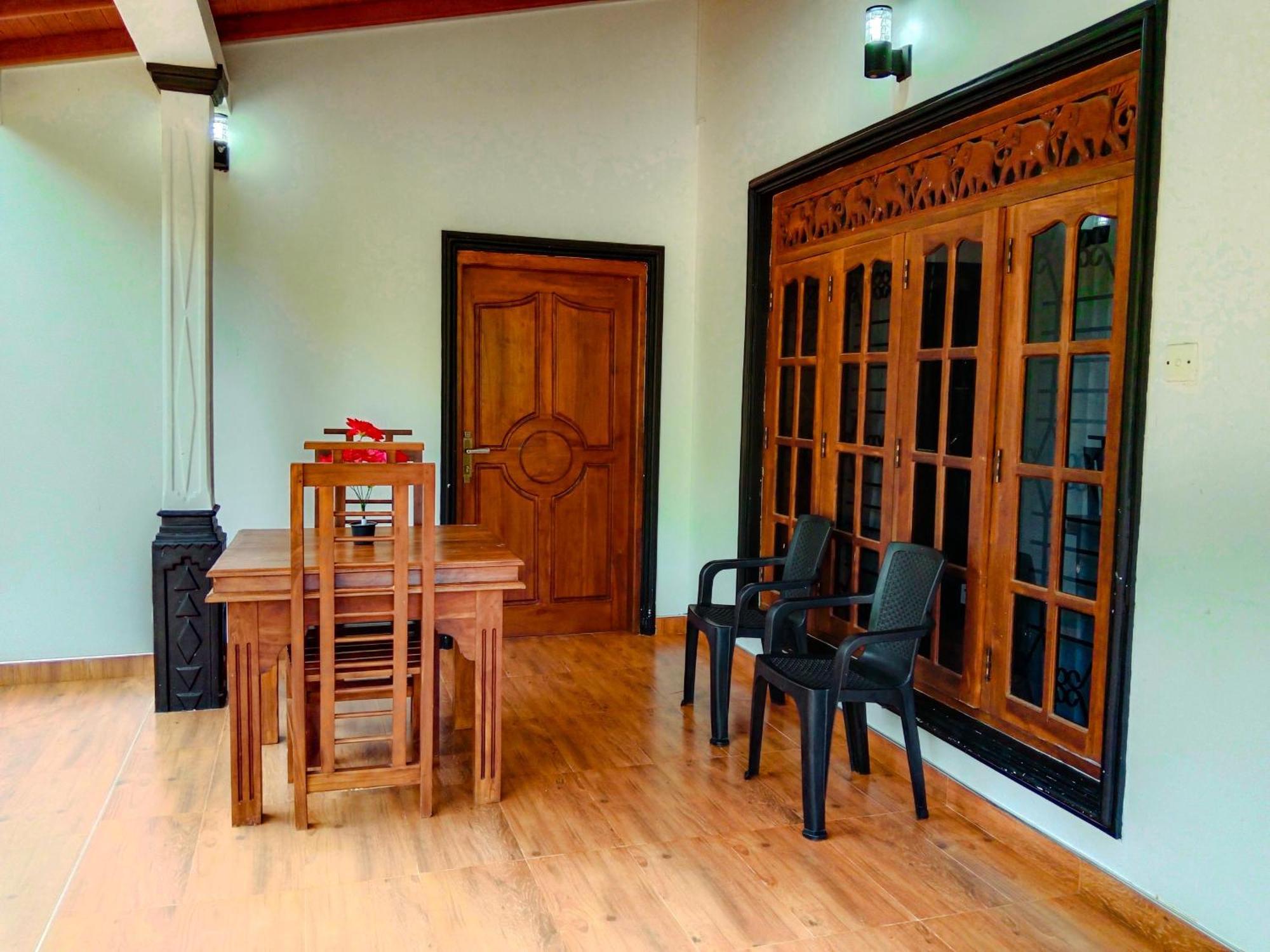 Sigiriya Peacock Homestay Exterior foto